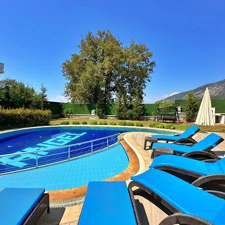 فيلة Valley - 4 Bedroom Private فتحية