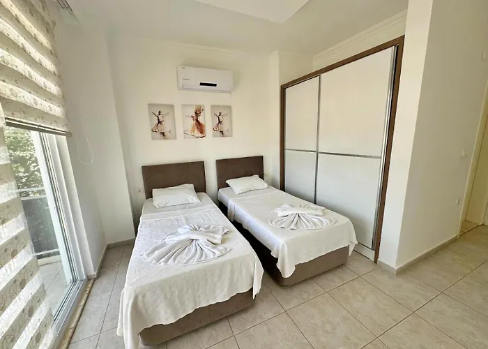 Valley - 4 Bedroom Private *