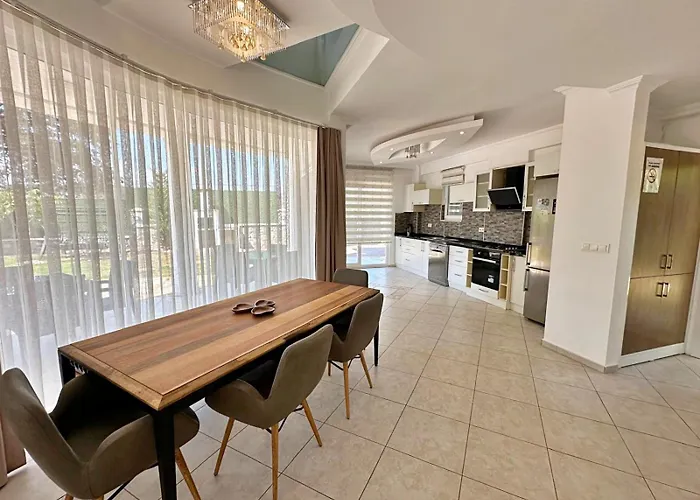 Villa Valley - 4 Bedroom Private