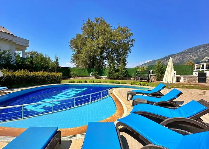 Villa Valley - 4 Bedroom Private Fethiye