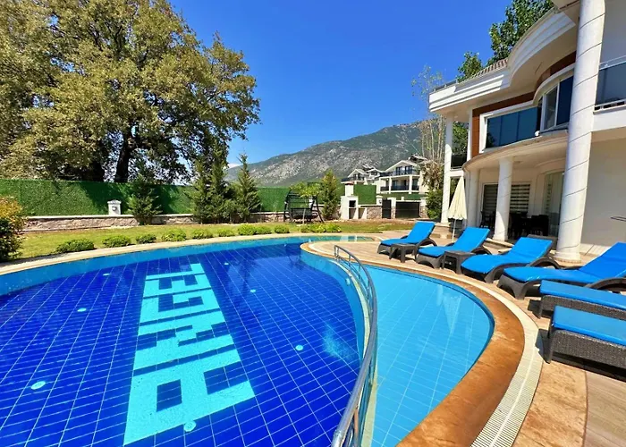 Villa Valley - 4 Bedroom Private Fethiye